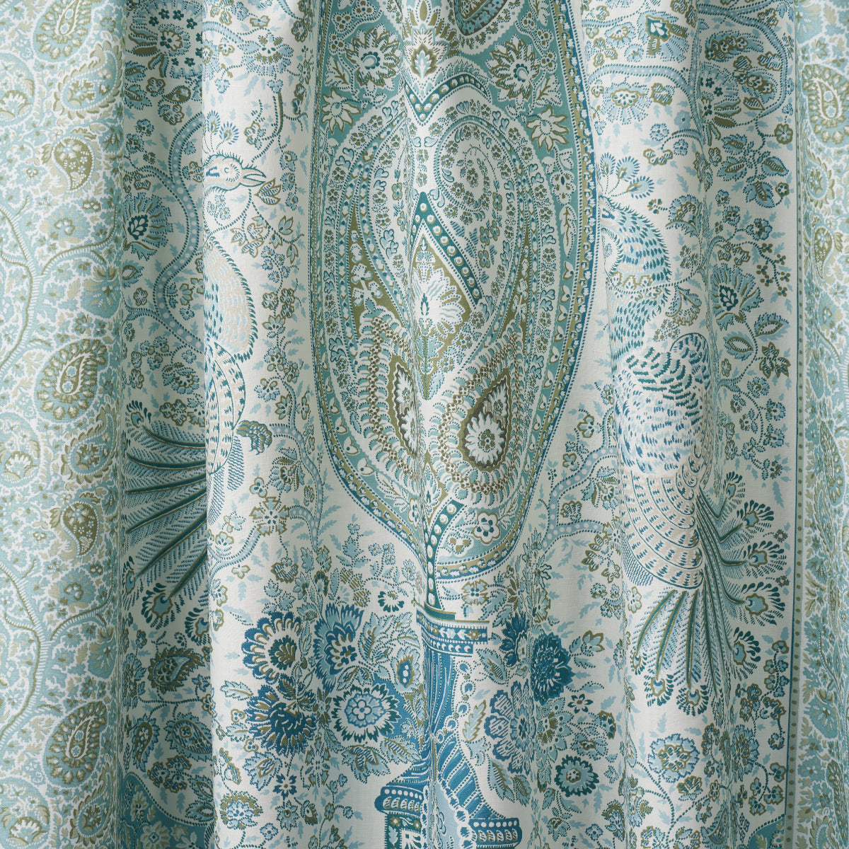 COLMERY PAISLEY PANEL | PEACOCK