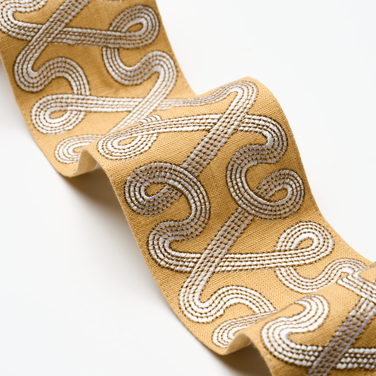 FREEFORM EMBROIDERED TAPE | MAIZE