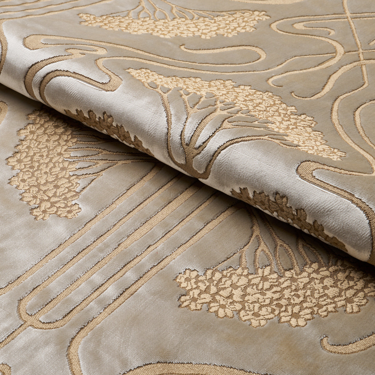 VELLUTO JACQUARD OMBELLI | CERVO