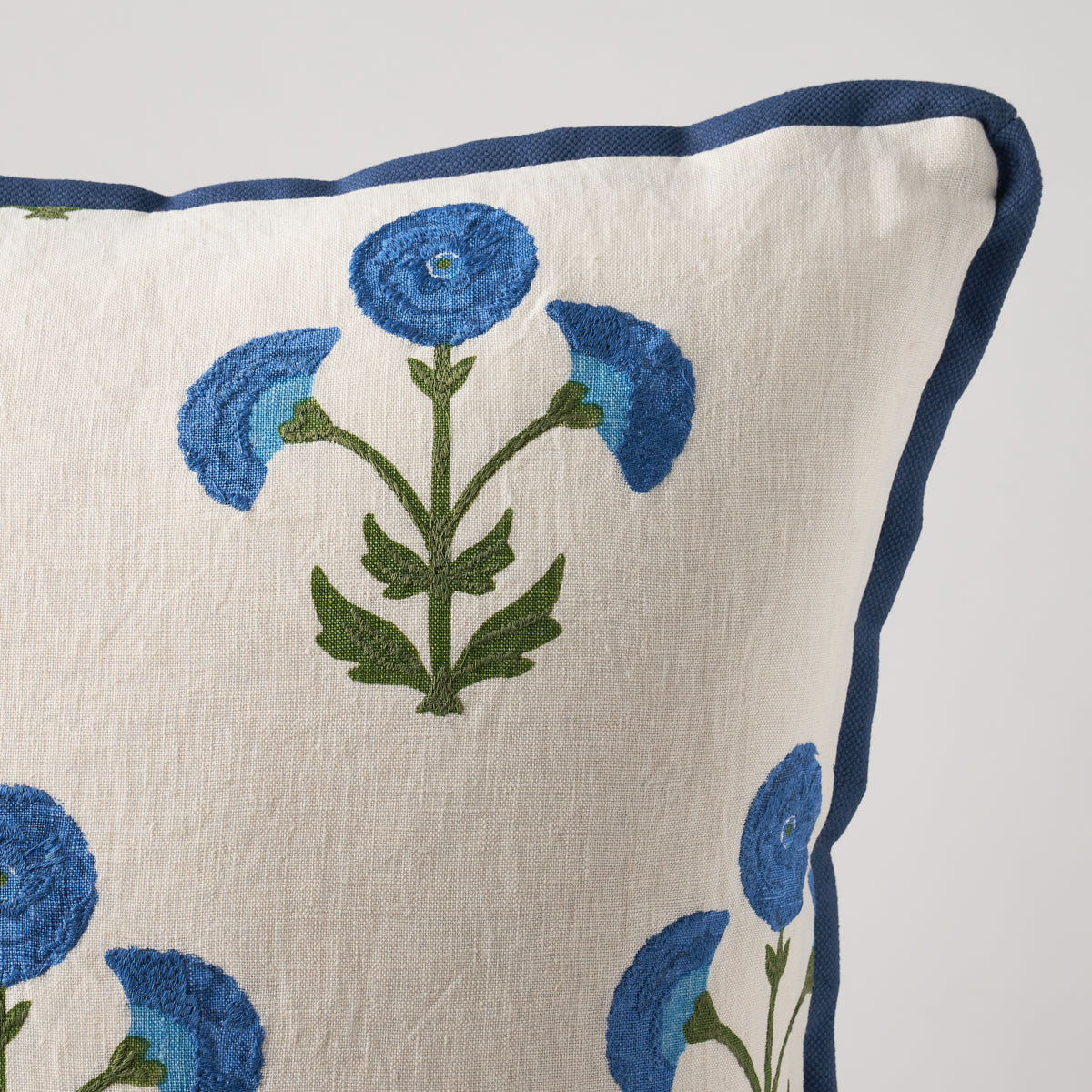 Saranda Flower Pillow | Royal