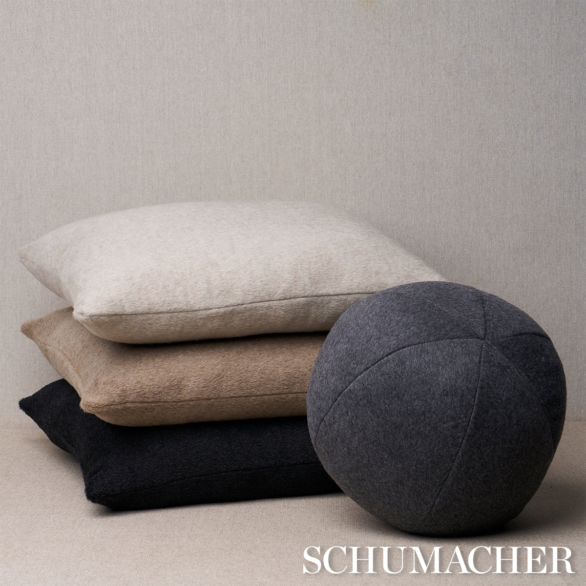 Cuscino Sfera Dixon Mohair | Fumo