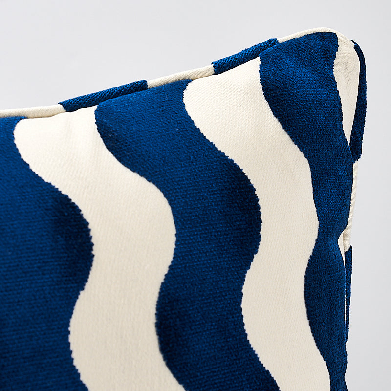 The Wave Pillow | Navy