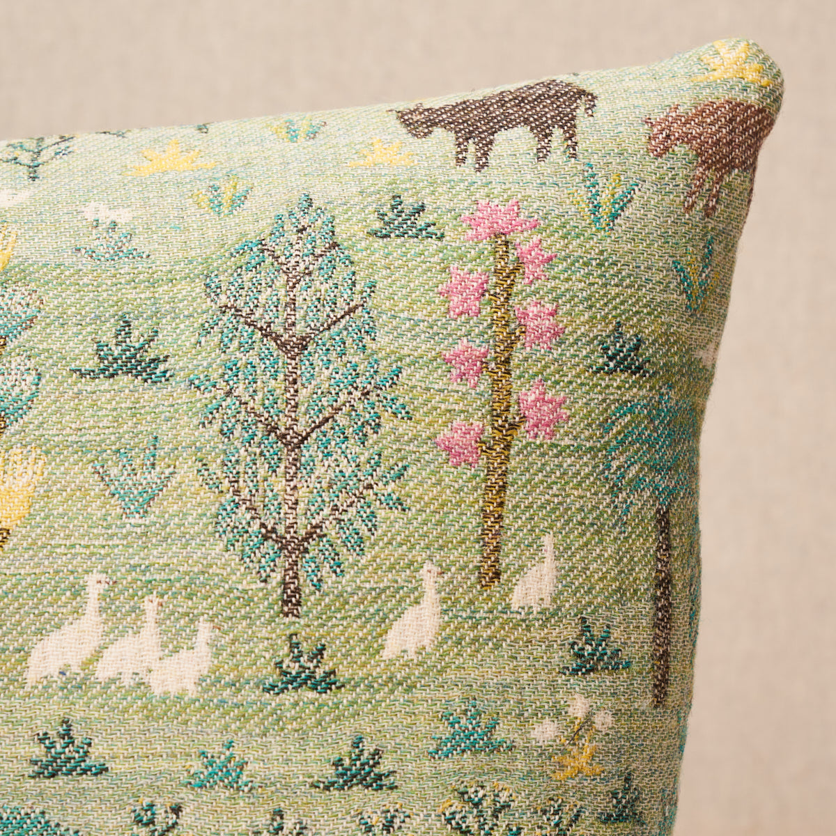 Las Colinas Scenic Tapestry Pillow | Green